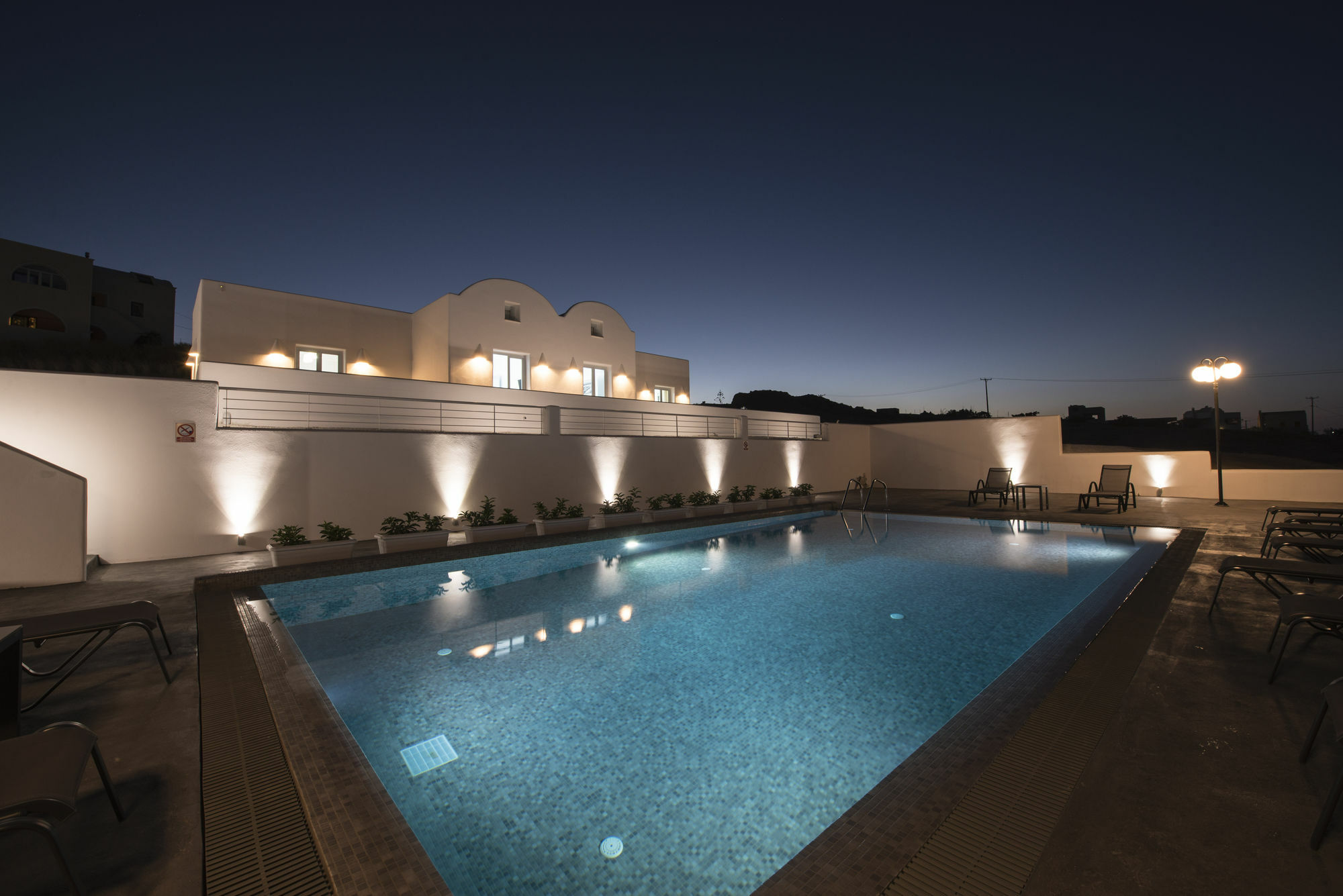 Sea And Sand Villas โมโนลิธอส ภายนอก รูปภาพ